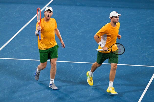 TENNIS ATP, Tennis Herren CUP, Luke Saville and John Peers of Team Australia celebrates during their match against Fabrice Martin and Edouard Roger-Vasselin of Team France on Day 6 of the ATP Cup tennis tournament at the Ken Rosewall Arena in Sydney, Thursday, January 6, 2022. ( NO ARCHIVING, EDITORIAL USE ONLY, NO USE IN BOOKS WITHOUT CONSENT SYDNEY NSW AUSTRALIA  Copyright: xJAMESxGOURLEYx 20220106001611220060