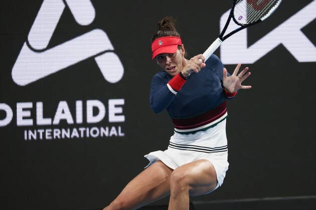 ADELAIDE, AUSTRALIA - JANUARY 06: Ajla Tomljanovic of Australia plays a forehand during the WTA, Tennis Damen singles match between Ajla Tomljanovic of Australia and Sofia Kenin of United States on day four of the Adelaide International tennis tournament at Memorial Drive on January 06, 2022 in Adelaide, Australia. (Photo by Peter Mundy Speed Media Icon Sportswire) TENNIS: JAN 06 Adelaide International Icon220106254