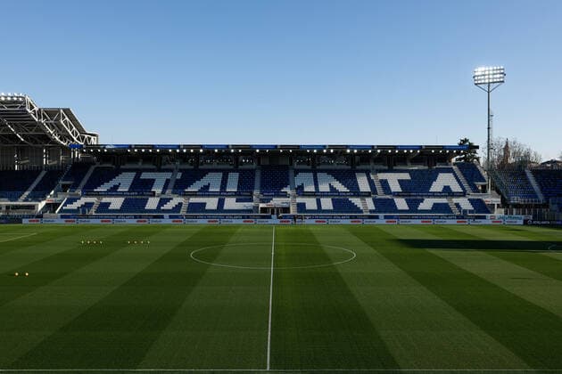 Mandatory Credit: Photo by Francesco Scaccianoce LiveMedia Shutterstock (12715922d) A general view inside the Gewiss Stadium italian soccer Serie A match Atalanta BC vs Torino FC, Gewiss Stadium, Bergamo, Italy - 06 Jan 2022 italian soccer Serie A match Atalanta BC vs Torino FC, Gewiss Stadium, Bergamo, Italy - 06 Jan 2022  Copyright: xFrancescoxScaccianoce LiveMedia Shutterstockx 12715922d