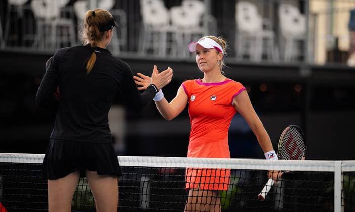 Mandatory Credit: Photo by Rob Prange Shutterstock (12683874y) Elena Rybakina of Kazakhstan & Shelby Rogers of the United States in action during the quarterfinal at the 2022 Adelaide International WTA, Tennis Damen 500 tennis tournament Adelaide International, Tennis, Memorial Drive Tennis Centre, Adelaide, Australia - 07 Jan 2022 Adelaide International, Tennis, Memorial Drive Tennis Centre, Adelaide, Australia - 07 Jan 2022  Copyright: xRobxPrange Shutterstockx 12683874y