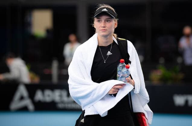 Mandatory Credit: Photo by Rob Prange Shutterstock (12683874u) Elena Rybakina of Kazakhstan in action during the quarterfinal at the 2022 Adelaide International WTA, Tennis Damen 500 tennis tournament Adelaide International, Tennis, Memorial Drive Tennis Centre, Adelaide, Australia - 07 Jan 2022 Adelaide International, Tennis, Memorial Drive Tennis Centre, Adelaide, Australia - 07 Jan 2022  Copyright: xRobxPrange Shutterstockx 12683874u