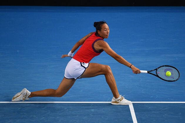 TENNIS MELBOURNE SUMMER SET, Qinwen Zheng of China in action during their match against Ana Konjuh of Croatia on Day 5 of the Melbourne Summer Set tennis tournament at Melbourne Park in Melbourne, Friday, January 7, 2022. ( NO ARCHIVING, EDITORIAL USE ONLY, NO USE IN BOOKS WITHOUT CONSENT MELBOURNE VIC AUSTRALIA  Copyright: xJAMESxROSSx 0146965618st