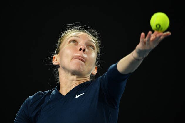 TENNIS MELBOURNE SUMMER SET, Simona Halep of Romania serves during their match against Viktorija Golubic of Switzerland on Day 5 of the Melbourne Summer Set tennis tournament at Melbourne Park in Melbourne, Friday, January 7, 2022. ( NO ARCHIVING, EDITORIAL USE ONLY, NO USE IN BOOKS WITHOUT CONSENT MELBOURNE VIC AUSTRALIA  Copyright: xJAMESxROSSx 0146966025st