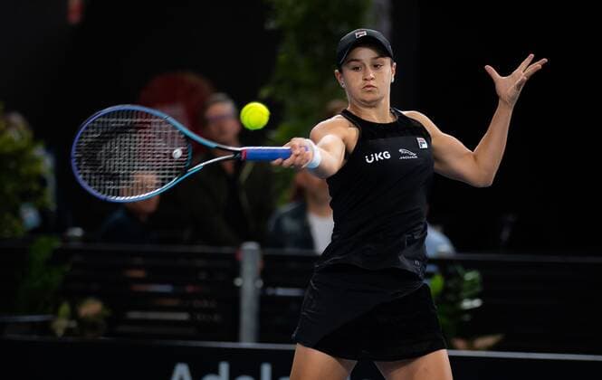 Mandatory Credit: Photo by Rob Prange Shutterstock (12683874ci) Ashleigh Barty of Australia during the doubles semi-final at the 2022 Adelaide International WTA, Tennis Damen 500 tennis tournament Adelaide International, Tennis, Memorial Drive Tennis Centre, Adelaide, Australia - 07 Jan 2022 Adelaide International, Tennis, Memorial Drive Tennis Centre, Adelaide, Australia - 07 Jan 2022  Copyright: xRobxPrange Shutterstockx 12683874ci