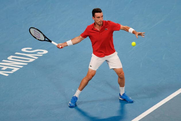 Roberto Bautista Agut of Team Spain plays a shot against Hubert Hurkacz of Team Poland during the ATP, Tennis Herren Cup Semi Final at Sydney Olympic Park Tennis Centre, Sydney, Australia on 7 January 2022. Copyright: xPeterxDovganx 30460386