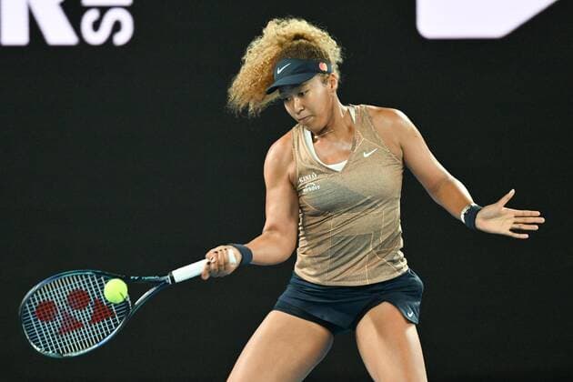 January 7, 2022: Naomi Osaka of Japan in action against Andrea Petkovic of Germany during their quarter final women s singles match at the WTA, Tennis Damen Melbourne Summer Set tennis tournament ahead of the Australian Open Grand Slam in Melbourne, Australia. Cal Media. Osaka won 6:1 7:5 Melbourne Australia - ZUMAc04_ 20220107_zaf_c04_035 Copyright: xSydneyxLowx