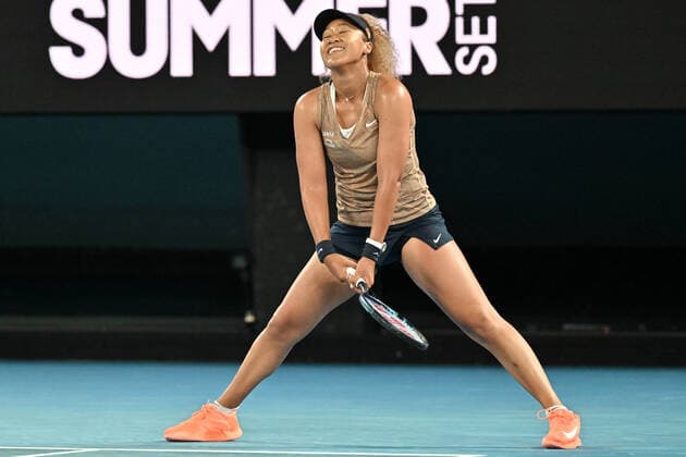 January 7, 2022: Naomi Osaka of Japan in action against Andrea Petkovic of Germany during their quarter final women s singles match at the WTA, Tennis Damen Melbourne Summer Set tennis tournament ahead of the Australian Open Grand Slam in Melbourne, Australia. Cal Media. Osaka won 6:1 7:5 Melbourne Australia - ZUMAc04_ 20220107_zaf_c04_037 Copyright: xSydneyxLowx