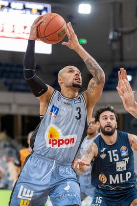 Maurice Stuckey HAKRO Merlins Crailsheim, 3 at the throw , MLP Academics Heidelberg vs HAKRO Merlins Crailsheim, Basketball, easyCredit Bundesliga, 16 Spieltag, Saison 2021 2022, 07 01 2022, MLP Academics Heidelberg vs HAKRO Merlins Crailsheim, Basketball, easyCredit Bundesliga, 16 Spieltag, Saison 2021 2022, 07 01 2022, Heidelberg Copyright: xEibner-Pressefotox EP_EER