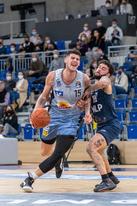 Bogdan Radosavljevic HAKRO Merlins Crailsheim, 15 in duel with Jordan Geist MLP Academics Heidelberg, 15 , MLP Academics Heidelberg vs HAKRO Merlins Crailsheim, Basketball, easyCredit Bundesliga, 16 Spieltag, Saison 2021 2022, 07 01 2022, MLP Academics Heidelberg vs HAKRO Merlins Crailsheim, Basketball, easyCredit Bundesliga, 16 Spieltag, Saison 2021 2022, 07 01 2022, Heidelberg Copyright: xEibner-Pressefotox EP_EER