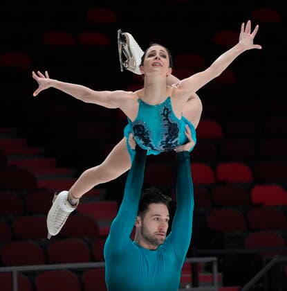 January 7, 2022, Ottawa, ON, Canada: Deanna Stellato and Maxime Deschamps perform their routine during the senior pairs short program at the National Skating Championships, Friday, January. 7, 2022 in Ottawa. Deanna Stellato Maxime Deschamps  - ZUMAc35_ 20220107_zaf_c35_047 Copyright: xAdrianxWyldx