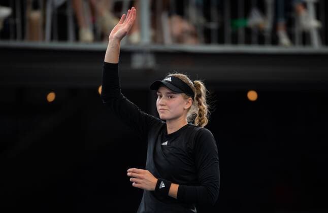 Mandatory Credit: Photo by Rob Prange Shutterstock (12683875t) Elena Rybakina of Kazakhstan in action during the semi-final at the 2022 Adelaide International WTA, Tennis Damen 500 tennis tournament Adelaide International, Tennis, Memorial Drive Tennis Centre, Adelaide, Australia - 08 Jan 2022 Adelaide International, Tennis, Memorial Drive Tennis Centre, Adelaide, Australia - 08 Jan 2022  Copyright: xRobxPrange Shutterstockx 12683875t