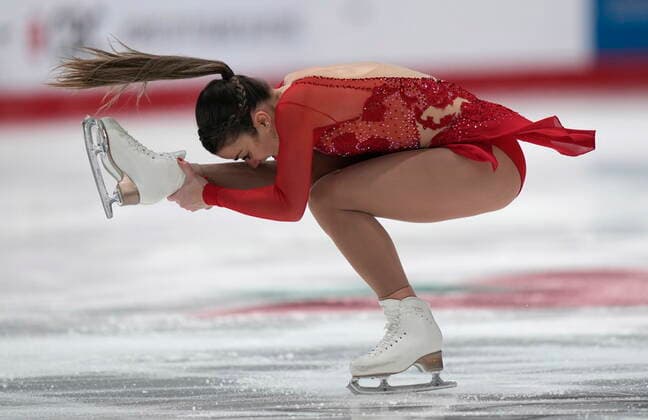 January 8, 2022, Ottawa, ON, Canada: Veronik Mallet performs her routine during the senior womenöÄÃ s free program at the National Skating Championships, in Ottawa, Saturday, Jan. 8, 2022. Veronik Mallet  - ZUMAc35_ 20220108_zaf_c35_039 Copyright: xAdrianxWyldx