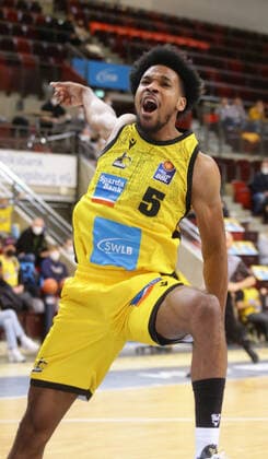 Ludwigsburg , Basketball easycredit BBL Bundesliga MHP Riesen Ludwigsburg vs medi Bayreuth , Justin Simon Riesen