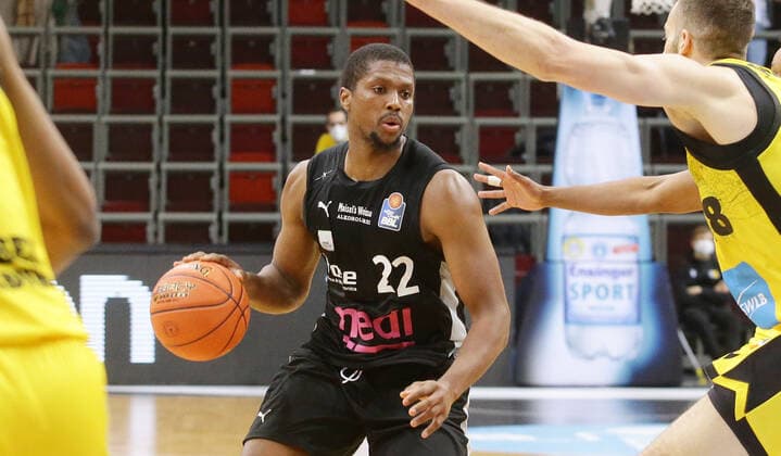 Ludwigsburg , Basketball easycredit BBL Bundesliga MHP Riesen Ludwigsburg vs medi Bayreuth , Cameron Wells Bayreuth