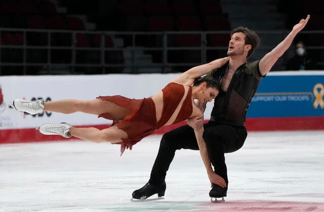 January 8, 2022, Ottawa, ON, Canada: Laurence Fournier-Beaudry and Nikolaj Soerensen ..perform their routine during the senior dance free program at the National Skating Championships, in Ottawa, Saturday, Jan. 8, 2022. Laurence Fournier-Beaudry Nikolaj Soerensen  - ZUMAc35_ 20220108_zaf_c35_076 Copyright: xAdrianxWyldx