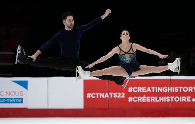 January 8, 2022, Ottawa, ON, Canada: Deanna Stellato and Maxime Deschamps perform their routine during the senior pairs free program at the National Skating Championships, Saturday, Jan. 8, 2022 in Ottawa. Deanna Stellato Maxime Deschamps  - ZUMAc35_ 20220108_zaf_c35_116 Copyright: xAdrianxWyldx