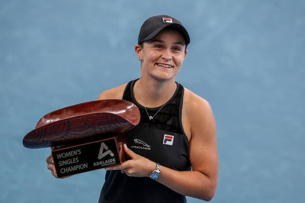 TENNIS ADELAIDE INTERNATIONAL, Ash Barty of Australia celebrates victory with the trophy during her match against Elena Rybakina of Kazakhstan in the Final of the the Adelaide International Tennis Tournament, at Memorial Drive, in Adelaide, Sunday, January 9, 2022. ( NO ARCHIVING, EDITORIAL USE ONLY, NO USE IN BOOKS WITHOUT CONSENT ADELAIDE SA AUSTRALIA  Copyright: xMATTxTURNERx 20220109001611961863