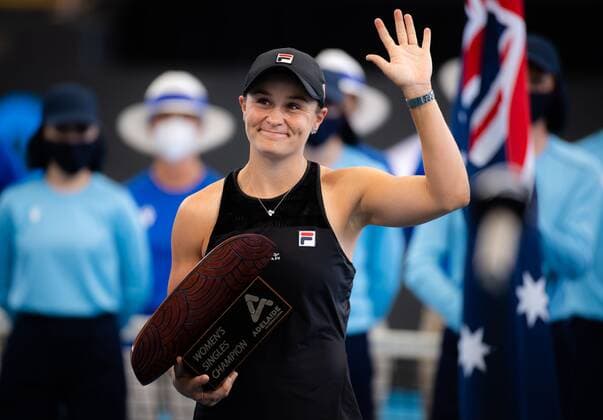 Mandatory Credit: Photo by Rob Prange Shutterstock (12683876an) Ashleigh Barty of Australia receives the champions trophy after the final of the 2022 Adelaide International WTA, Tennis Damen 500 tennis tournament Adelaide International, Tennis, Memorial Drive Tennis Centre, Adelaide, Australia - 09 Jan 2022 Adelaide International, Tennis, Memorial Drive Tennis Centre, Adelaide, Australia - 09 Jan 2022  Copyright: xRobxPrange Shutterstockx 12683876an