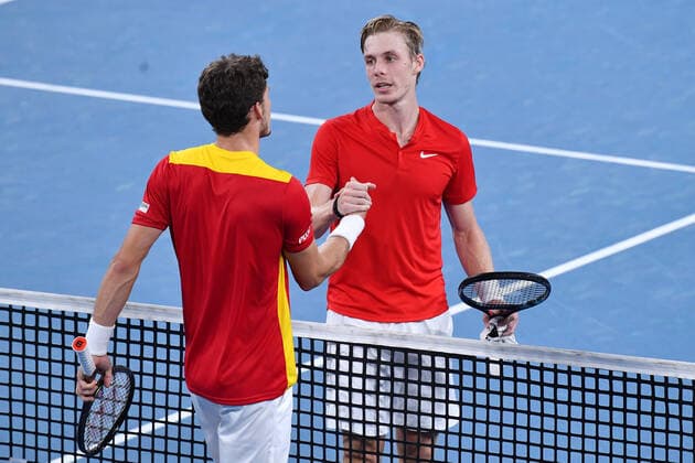 TENNIS ATP, Tennis Herren CUP, Pablo Carreno Busta of Spain congratulates Denis Shapovalov of Canada on his win during the ATP Cup Final on Day 9 of the ATP Cup tennis tournament at Ken Rosewall Arena in Sydney, Sunday, January 9, 2022. ( NO ARCHIVING, EDITORIAL USE ONLY, NO USE IN BOOKS WITHOUT CONSENT SYDNEY NSW AUSTRALIA  Copyright: xDEANxLEWINSx 20220109001611966906