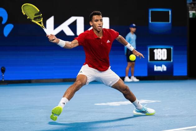 Mandatory Credit: Photo by James Gourley Shutterstock (12745941by) Felix Auger-Aliassime of Team Canada in action during his Final Match against Team Spain ATP, Tennis Herren Cup Final, Tennis, Ken Rosewall Arena, Sydney, Australia - 09 Jan 2022 ATP Cup Final, Tennis, Ken Rosewall Arena, Sydney, Australia - 09 Jan 2022  Copyright: xJamesxGourley Shutterstockx 12745941by