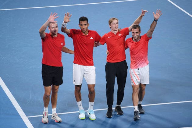 TENNIS ATP, Tennis Herren CUP, Team Canada celebrate their win over Team Spain in the ATP Cup Final on Day 9 of the ATP Cup tennis tournament at Ken Rosewall Arena in Sydney, Sunday, January 9, 2022. ( NO ARCHIVING, EDITORIAL USE ONLY, NO USE IN BOOKS WITHOUT CONSENT SYDNEY NSW AUSTRALIA  Copyright: xDEANxLEWINSx 20220109001611994979
