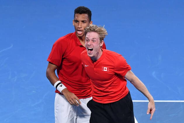 TENNIS ATP, Tennis Herren CUP, Team Canada?s Felix Auger-Aliassime and Denis Shapovalov celebrate their win over Team Spain in the ATP Cup final on Day 9 of the ATP Cup tennis tournament at Ken Rosewall Arena in Sydney, Sunday, January 9, 2022. ( NO ARCHIVING, EDITORIAL USE ONLY, NO USE IN BOOKS WITHOUT CONSENT SYDNEY NSW AUSTRALIA  Copyright: xDEANxLEWINSx 20220109001611995903