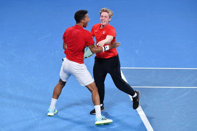 TENNIS ATP, Tennis Herren CUP, Team Canada?s Felix Auger-Aliassime and Denis Shapovalov celebrate their win over Team Spain in the ATP Cup final on Day 9 of the ATP Cup tennis tournament at Ken Rosewall Arena in Sydney, Sunday, January 9, 2022. ( NO ARCHIVING, EDITORIAL USE ONLY, NO USE IN BOOKS WITHOUT CONSENT SYDNEY NSW AUSTRALIA  Copyright: xDEANxLEWINSx 20220109001611995973