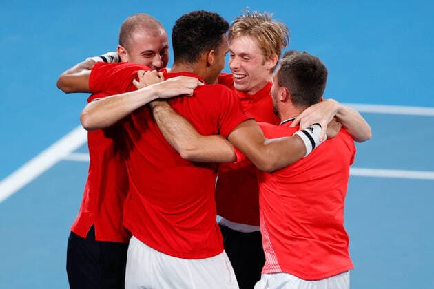 Felix Auger-Aliassime of Team Canada celebrates with Team Canada after defeating Roberto Bautista Agut of Team Spain and winning the ATP, Tennis Herren Cup Final at Ken Rosewall Arena, Sydney Olympic Park, Sydney, Australia on 9 January 2022. Copyright: xPeterxDovganx 30460621