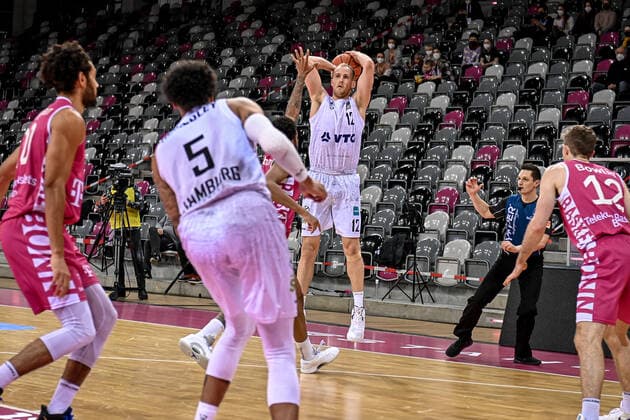 easyCredit BBL, Telekom Baskets Bonn vs Hamburg Towers, 09 01 2022 Seth Hinrichs Hamburg Towers 12 , easyCredit BBL, Telekom Baskets Bonn vs Hamburg Towers on 09 01 2022 at the Telekom Dome Bonn, Bonn North Rhine Westphalia Copyright: xBEAUTIFULxSPORTS Mueller-Laschetx