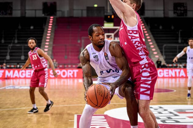 easyCredit BBL, Telekom Baskets Bonn vs Hamburg Towers, 09 01 2022 Zachary Brown Hamburg Towers 1 , easyCredit BBL, Telekom Baskets Bonn vs Hamburg Towers on 09 01 2022 at the Telekom Dome Bonn, Bonn North Rhine Westphalia Copyright: xBEAUTIFULxSPORTS Mueller-Laschetx