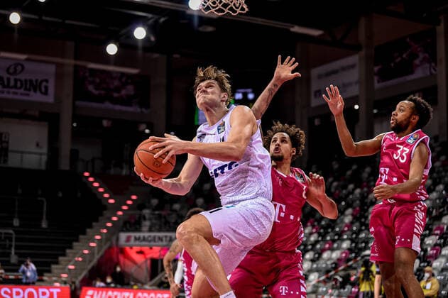 easyCredit BBL, Telekom Baskets Bonn vs Hamburg Towers, 09 01 2022 , easyCredit BBL, Telekom Baskets Bonn vs Hamburg Towers on 09 01 2022 at the Telekom Dome Bonn, Bonn North Rhine Westphalia Copyright: xBEAUTIFULxSPORTS Mueller-Laschetx