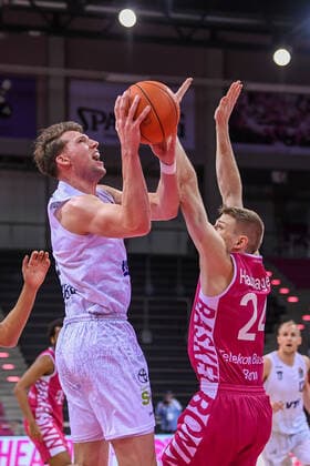 easyCredit BBL, Telekom Baskets Bonn vs Hamburg Towers, 09 01 2022 , easyCredit BBL, Telekom Baskets Bonn vs Hamburg Towers on 09 01 2022 at the Telekom Dome Bonn, Bonn North Rhine Westphalia Copyright: xBEAUTIFULxSPORTS Mueller-Laschetx