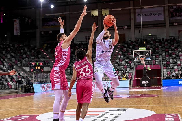 easyCredit BBL, Telekom Baskets Bonn vs Hamburg Towers, 09 01 2022 Ray McCallum Hamburg Towers 10 , easyCredit BBL, Telekom Baskets Bonn vs Hamburg Towers on 09 01 2022 at the Telekom Dome Bonn, Bonn North Rhine Westphalia Copyright: xBEAUTIFULxSPORTS Mueller-Laschetx