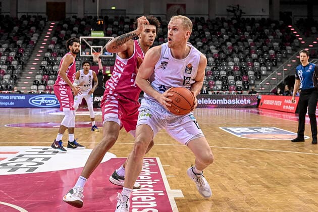 easyCredit BBL, Telekom Baskets Bonn vs Hamburg Towers, 09 01 2022 Seth Hinrichs Hamburg Towers 12 , easyCredit BBL, Telekom Baskets Bonn vs Hamburg Towers on 09 01 2022 at the Telekom Dome Bonn, Bonn North Rhine Westphalia Copyright: xBEAUTIFULxSPORTS Mueller-Laschetx