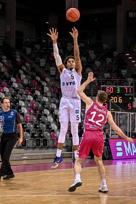 easyCredit BBL, Telekom Baskets Bonn vs Hamburg Towers, 09 01 2022 Caleb Homesley Hamburg Towers 5 , easyCredit BBL, Telekom Baskets Bonn vs Hamburg Towers on 09 01 2022 at the Telekom Dome Bonn, Bonn North Rhine Westphalia Copyright: xBEAUTIFULxSPORTS Mueller-Laschetx