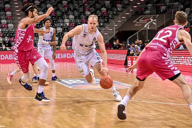 easyCredit BBL, Telekom Baskets Bonn vs Hamburg Towers, 09 01 2022 Seth Hinrichs Hamburg Towers 12 , easyCredit BBL, Telekom Baskets Bonn vs Hamburg Towers on 09 01 2022 at the Telekom Dome Bonn, Bonn North Rhine Westphalia Copyright: xBEAUTIFULxSPORTS Mueller-Laschetx