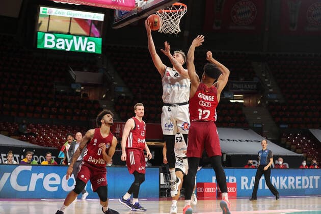 Jonas Richter NINERS Chemnitz, 7 pts GER, FC Bayern Basketball vs NINERS Chemnitz, Basketball, 1 Bundesliga, Season 2021 2022, 09 01 2022, GER, FC Bayern Basketball vs NINERS Chemnitz, Basketball, 1 Bundesliga, Season 2021 2022, 09 01 2022 Muenchen Copyright: xEIBNER MarcelxEngelbrechtx EP_EER