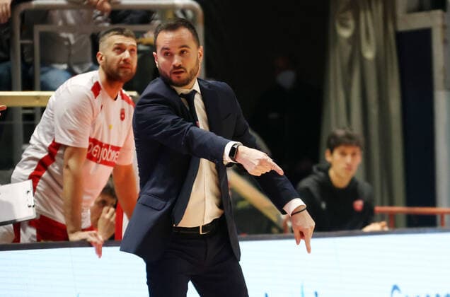 Adriano Vertemati (Openjobmetis Pallacanestro Varese s head coach) during the series A1 italian LBA basketball championship match Kigili Fortitudo Bologna Vs. Openjobmetis Varese at the Paladozza sports palace - Bologna, January 2022  Copyright: xMichelexNuccix xIPAx xx 0