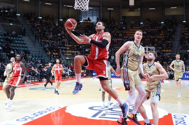 Alessandro Gentile (Openjobmetis Pallacanestro Varese) during the series A1 italian LBA basketball championship match Kigili Fortitudo Bologna Vs. Openjobmetis Varese at the Paladozza sports palace - Bologna, January 2022  Copyright: xMichelexNuccix xIPAx xx 0