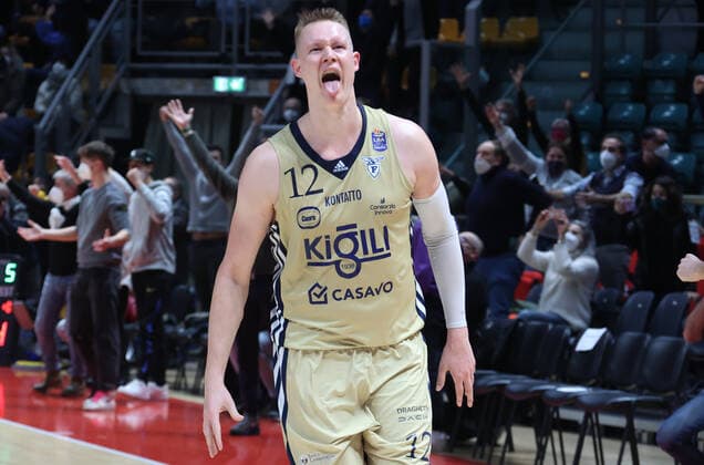 Basketball, Fortitudo Bologna - Openjobmetis Varese with Robin Benzing