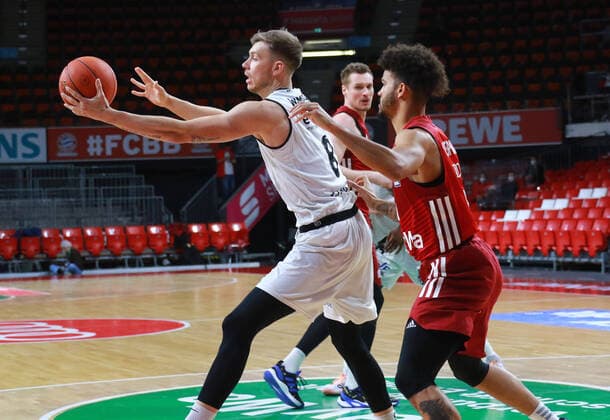 0 Nick Weiler Babb FCBB red against 8 Jan Wimberg Niners Chemnitz Basketball BBL FC Bayern Munich Niners Chemnitz in the Audi Dome on 09 01 2021 PHOTO Mladen Lackovic LakoPress
