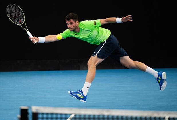 SYDNEY TENNIS CLASSIC, Pedro Martinez of Spain in action during his First Round Match match against Alexei Popyrin of Australia on Day 2 of the Sydney Tennis Classic at Ken Rosewall Arena, in Sydney, Tuesday, January 11, 2022. ( NO ARCHIVING, EDITORIAL USE ONLY, NO USE IN BOOKS WITHOUT CONSENT SYDNEY NSW AUSTRALIA  Copyright: xJAMESxGOURLEYx 20220111001612474573