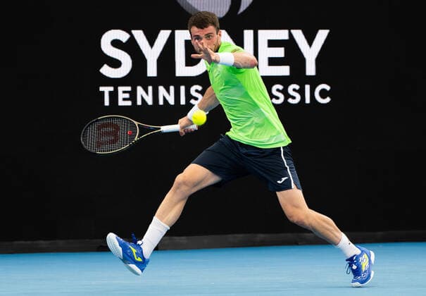SYDNEY TENNIS CLASSIC, Pedro Martinez of Spain in action during his First Round Match match against Alexei Popyrin of Australia on Day 2 of the Sydney Tennis Classic at Ken Rosewall Arena, in Sydney, Tuesday, January 11, 2022. ( NO ARCHIVING, EDITORIAL USE ONLY, NO USE IN BOOKS WITHOUT CONSENT SYDNEY NSW AUSTRALIA  Copyright: xJAMESxGOURLEYx 20220111001612477509