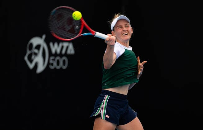 Mandatory Credit: Photo by Rob Prange Shutterstock (12750372bj) Fiona Ferro of France in action during the first round of the 2022 Sydney Tennis Classic WTA, Tennis Damen 500 tennis tournament Sydney Tennis Classic, Day 2, Tennis, Olympic Park, Sydney, Australia - 11 Jan 2022 Sydney Tennis Classic, Day 2, Tennis, Olympic Park, Sydney, Australia - 11 Jan 2022 Copyright: xRobxPrange Shutterstockx 12750372bj