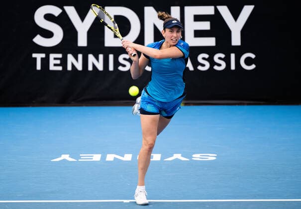 SYDNEY TENNIS CLASSIC, Elise Mertens of Belgium in action during her First Round match against Fiona Ferro of France on Day 2 of the Sydney Tennis Classic at Sydney Olympic Park, in Sydney, Tuesday, January 11, 2022. ( NO ARCHIVING, EDITORIAL USE ONLY, NO USE IN BOOKS WITHOUT CONSENT SYDNEY NSW AUSTRALIA  Copyright: xJAMESxGOURLEYx 20220111001612486563