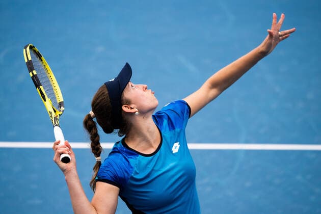 SYDNEY TENNIS CLASSIC, Elise Mertens of Belgium in action during her First Round match against Fiona Ferro of France on Day 2 of the Sydney Tennis Classic at Sydney Olympic Park, in Sydney, Tuesday, January 11, 2022. ( NO ARCHIVING, EDITORIAL USE ONLY, NO USE IN BOOKS WITHOUT CONSENT SYDNEY NSW AUSTRALIA  Copyright: xJAMESxGOURLEYx 20220111001612486618