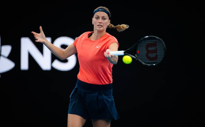 January 10, 2022, SYDNEY, AUSTRALIA: Petra Kvitova of the Czech Republic in action during the first round of the 2022 Sydney Tennis Classic WTA, Tennis Damen 500 tennis tournament against Arantxa Rus of the Netherlands SYDNEY AUSTRALIA - ZUMAa181 20220110_zaa_a181_022 Copyright: xRobxPrangex