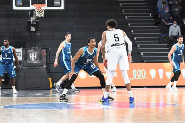 Basketball I Men I 2021 2022 Season I Eurocup I Matchday 9 I Hamburg Towers TURK TELEKOM ANKARA I 11 01 2022 Caleb Homesley 5, Shooting Guard, Hamburg Towers Hamburg edel optics de Arena Hamburg Germany Copyright: xLobeca Hannigx