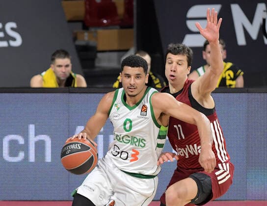 11 01 2022, xemx, Basketball Euroleague, FC Bayern Muenchen Zalgiris Kaunas emspor, v l Tai Webster Zalgiris Kaunas , Vladimir Lucic FC Bayern Basketball Muenchen