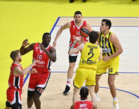 Sehmus Hazer (2) , Ahmet Duverioglu (44) of Fenerbahce Beko Istanbul and Moustapha Fall (10) of Olympiacos Piraeus during the Turkish Airlines Euroleague Basketball match between Fenerbahce Beko Istanbul and Olympiacos Piraeus at Ulker Arena in Istanbul , Turkey on January 11, 2022. ( Photo : Seskimphoto ) 